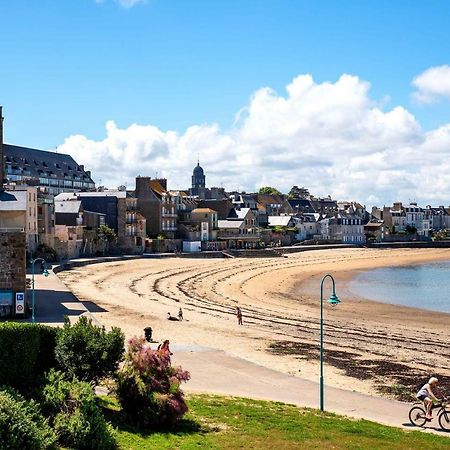Chic Appartement Malouin, Parking - Plages & Commerces A Proximite Saint-Malo Exteriör bild