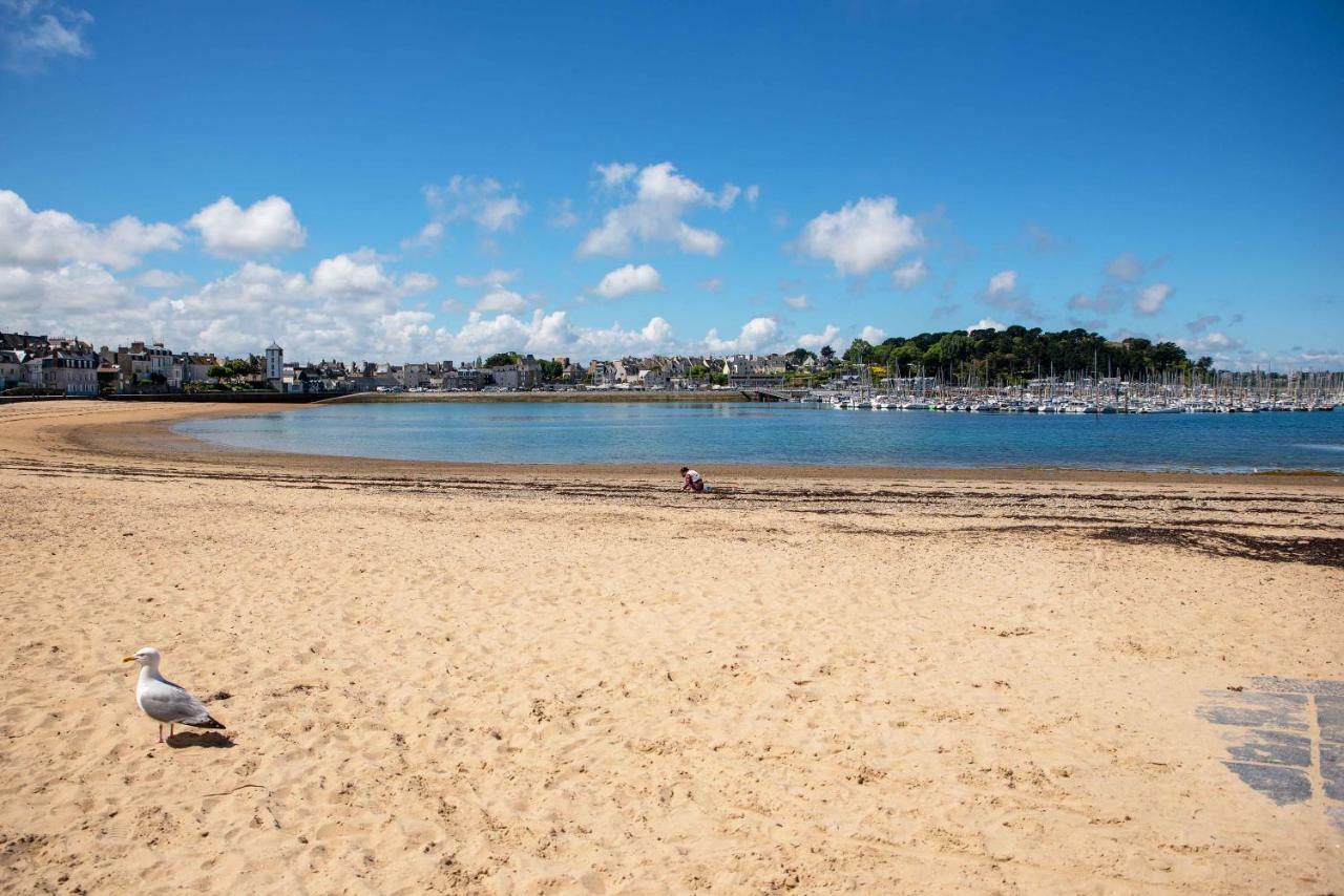 Chic Appartement Malouin, Parking - Plages & Commerces A Proximite Saint-Malo Exteriör bild